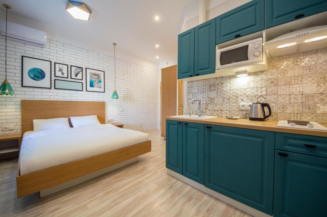 Design Apartments On Velyka Vasylkivska 42 Kiev Esterno foto