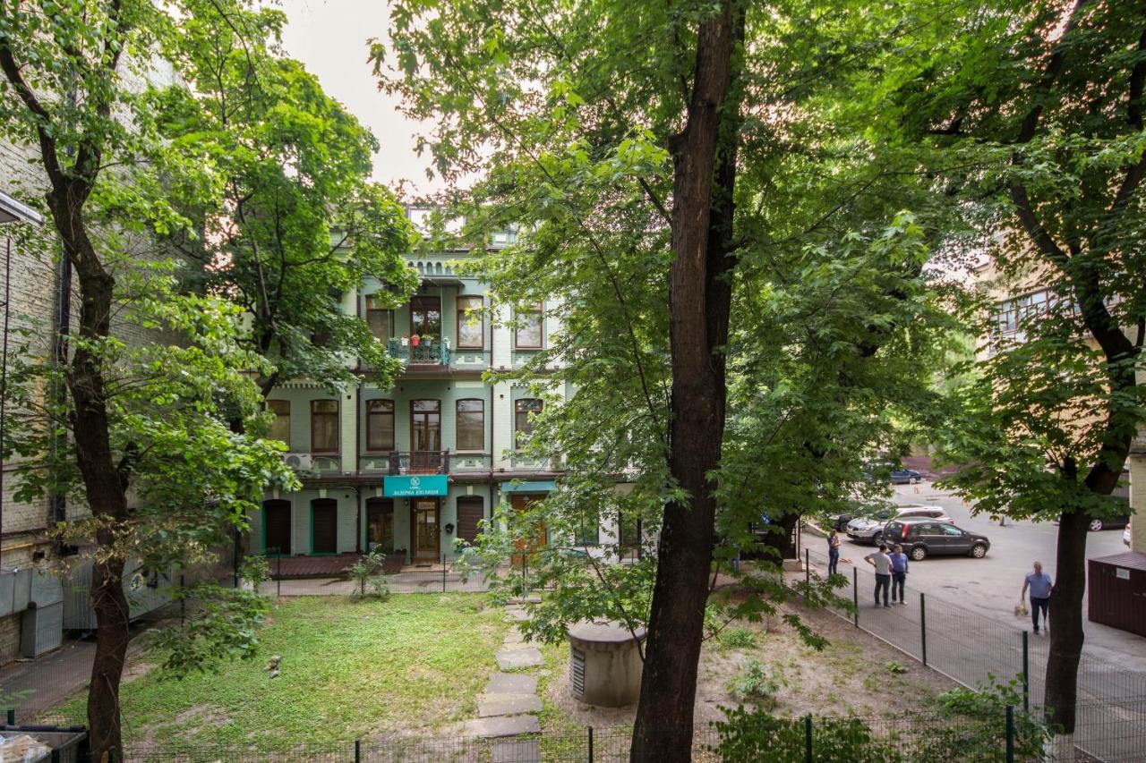 Design Apartments On Velyka Vasylkivska 42 Kiev Esterno foto