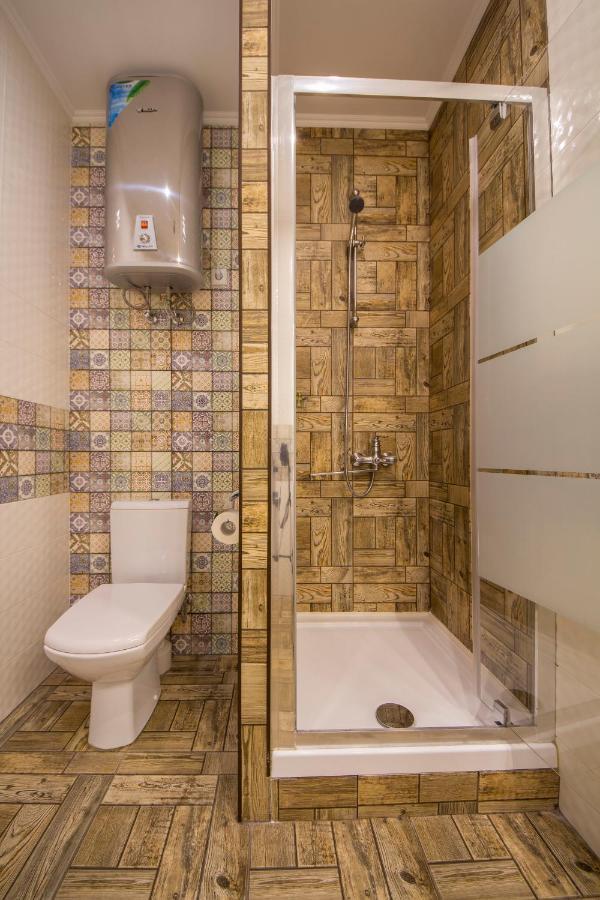 Design Apartments On Velyka Vasylkivska 42 Kiev Esterno foto